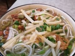 -忆螺巷螺蛳粉(步行街小巷店)