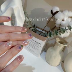 -花系美·美甲美睫精品店