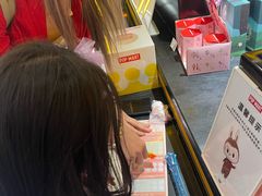 -泡泡玛特POPMART(侨福芳草地店)