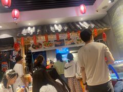 -爆炸头阿姨小四川正宗川味小吃(无任何分店)
