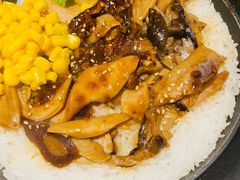 一品菌皇煲-米国现煲煲仔饭(塔子湖店)