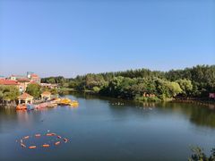 -王府井奥莱棋盘山小镇