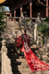 -雪中彩影婚纱摄影·微光艺术中心