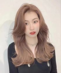 -变画·发型STUDIO