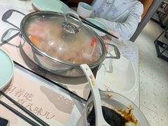 -黄记煌三汁焖锅(新佳丽江汉路店)