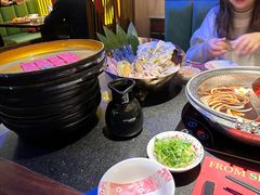 -牛New寿喜烧(虹桥新天地店)