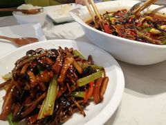 -峨嵋小镇(远洋城店)