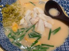 -荣家黄鱼面(前滩太古里店)