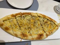 起马勒牛肉披萨BeefPizza-伊斯坦布尔土耳其清真咖啡餐厅