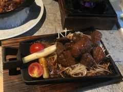 -穹六人间 people 6(岳阳路店)