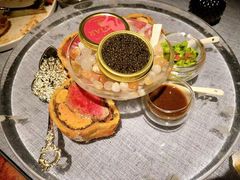 惠灵顿牛排-弦月窗LUNETTE BY AMANDA(复兴路店)