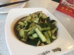 欠揍黄瓜-张大师鸭爪爪特色干锅(南湖店)