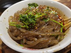 万记特色酸辣粉-万记麻辣烫国展总店