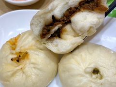 -李与白包子铺(桐梓林店)