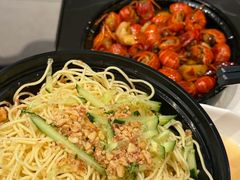 -松哥油焖大虾.小龙虾.黑鸭煲(海岸城店)