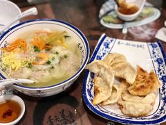 鲜肉馄饨-长人馄饨铺(解放街店)