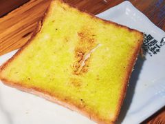 面包片-喝丢一只鞋海鲜烧烤·海肠捞饭(东关街店)