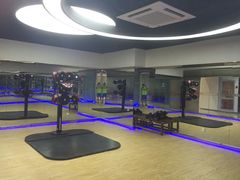 BOX-锐菲特游泳体育健身中心(滨江店)