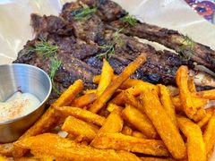 -LESCEDARS Brasserie Bistro香柏树