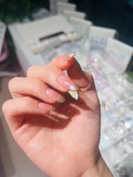 -丽心自助美甲美睫