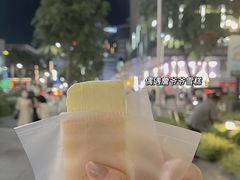 -詹爷爷乌节路街头冰淇淋