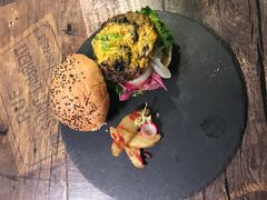 -HIGH FIVE哈福手工汉堡(桂林路店)