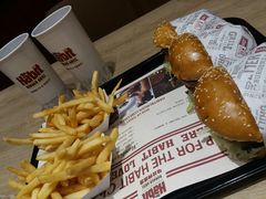 -The Habit Burger Grill 哈比特汉堡(爱琴海店)