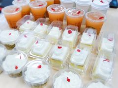 -红宝石·鲜奶小方·海派西点房(金杨店)