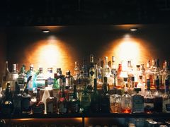 -Whisper Bar 