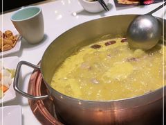 -洪氏嗨捞·猪肚鸡火锅(阳光天地店)
