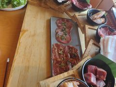 -拾勝牛·江景安格斯烧肉放题(江湾阳光天地店)