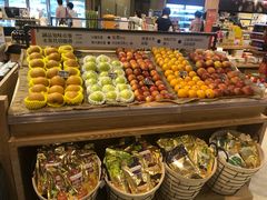 -诚品(信义店)