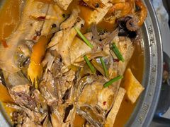 -赶海部落海鲜城(海阳路店)