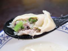 本地嫩芹菜鲜肉大馄饨-方老大馄饨(抚宁巷店)