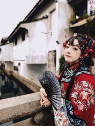 -一揽芳华汉服旗袍体验馆(拙政园店)