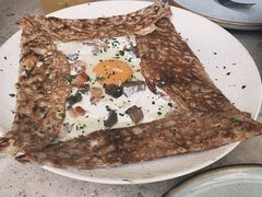 鸡蛋蘑菇熏肉荞麦可丽饼-RAC BAR(安福路店)