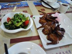 红烧乳鸽-中恒华茶楼(风华店)