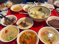 -蓝田九大碗民俗食府(蓝田店)