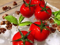 番茄脆菇沙拉-小大董·烤鸭(凤凰汇店)