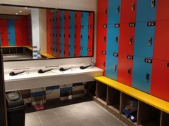 更衣室-布噜游泳俱乐部(东闸路店)