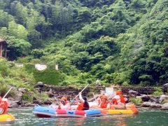 -安吉龙王山峡谷漂流