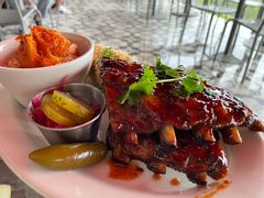 驰名烟熏嫩猪小排-Chili's Cafe&Bar奇利斯(滨江店)