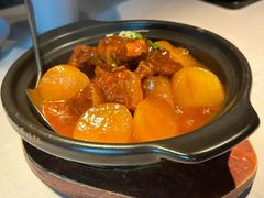 萝卜牛腩煲-三清潭烧鹅(兴业太古汇店)