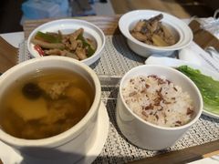-臻儿屿月子会所(茶山店)