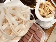 -三里屯土灶炖公鸡地锅鸡(江东店)