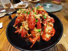 -巴厘龙虾·榜首油焖大虾(音乐学院·沿江酒馆店)