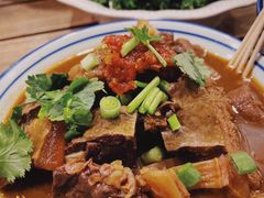 -CowCow其其·牛杂咖啡公司(六运店)