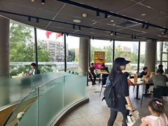 大堂-麦当劳(展览路店)
