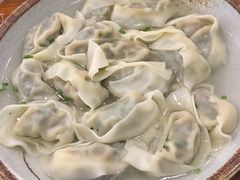 -侬佳蒸菜馆(听潮店)