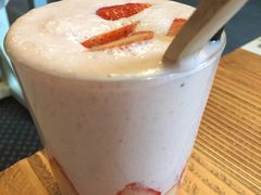 草莓优格-Kitchen·Y洋厨房西餐厅(王府壹号店)